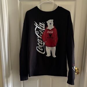 Coca-Cola /  Walt Disney World Black Sweatshirt with Red Polar Bear Design M
